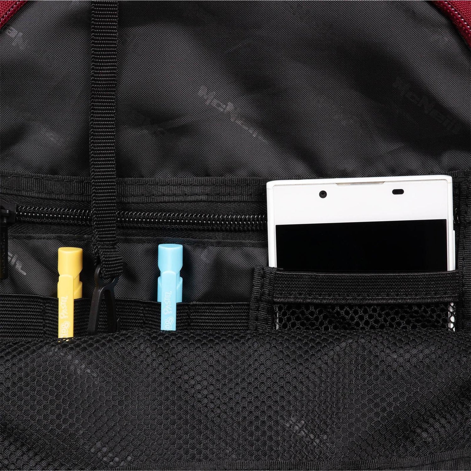 mcneill-backpack-milo-burgundy-9400-280-021-inside