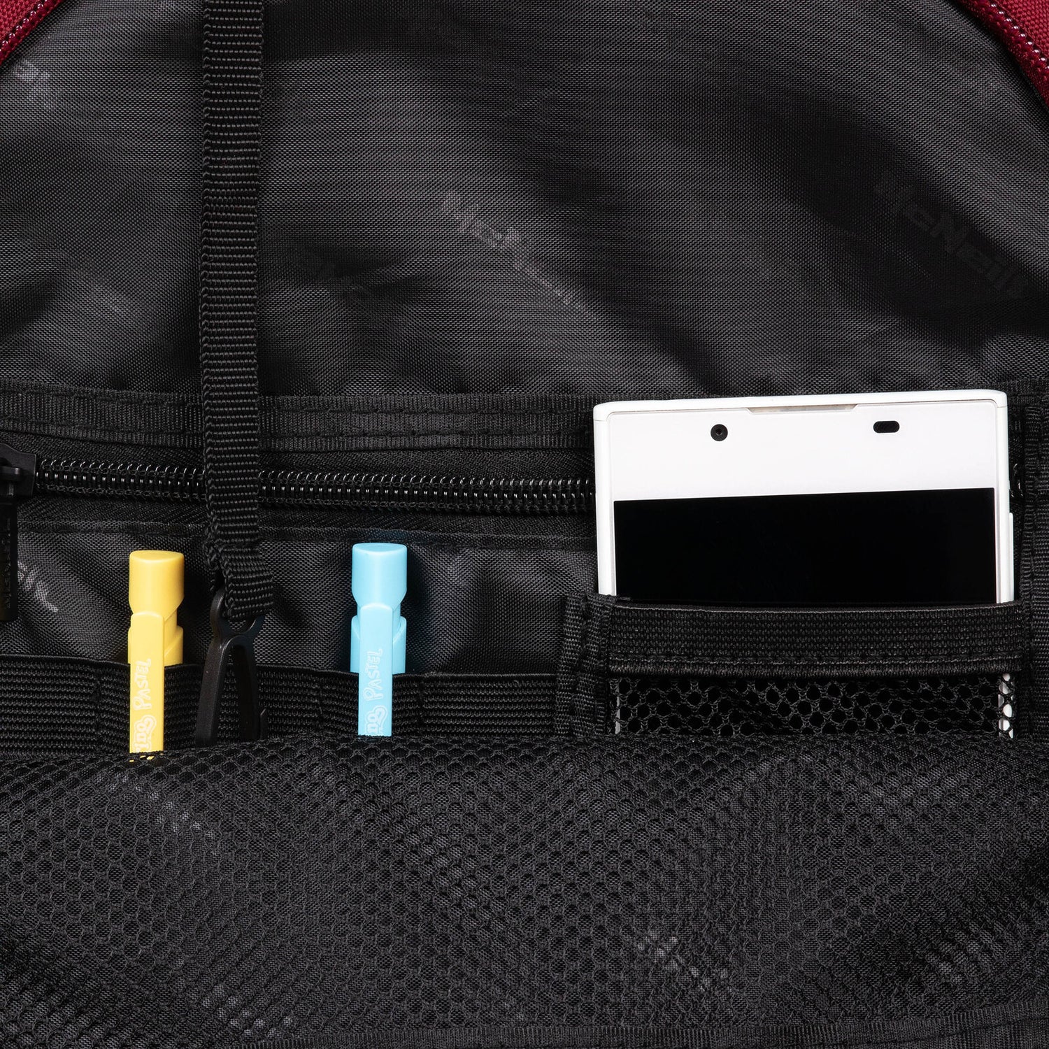 mcneill-backpack-milo-BURGUNDY-9400.280.021-INSIDE