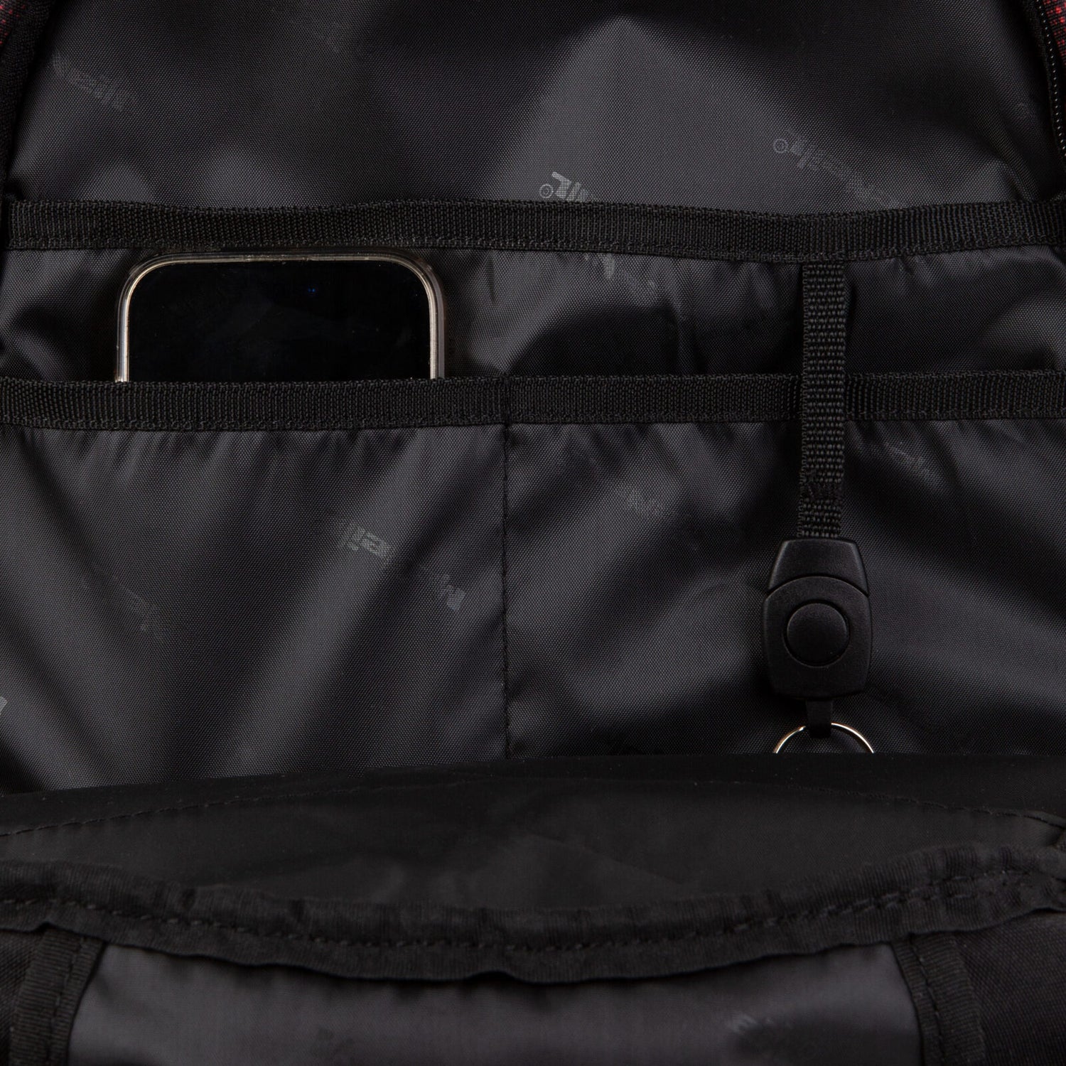 mcneill-backpack-luca-shadow-9401430000-INSIDE