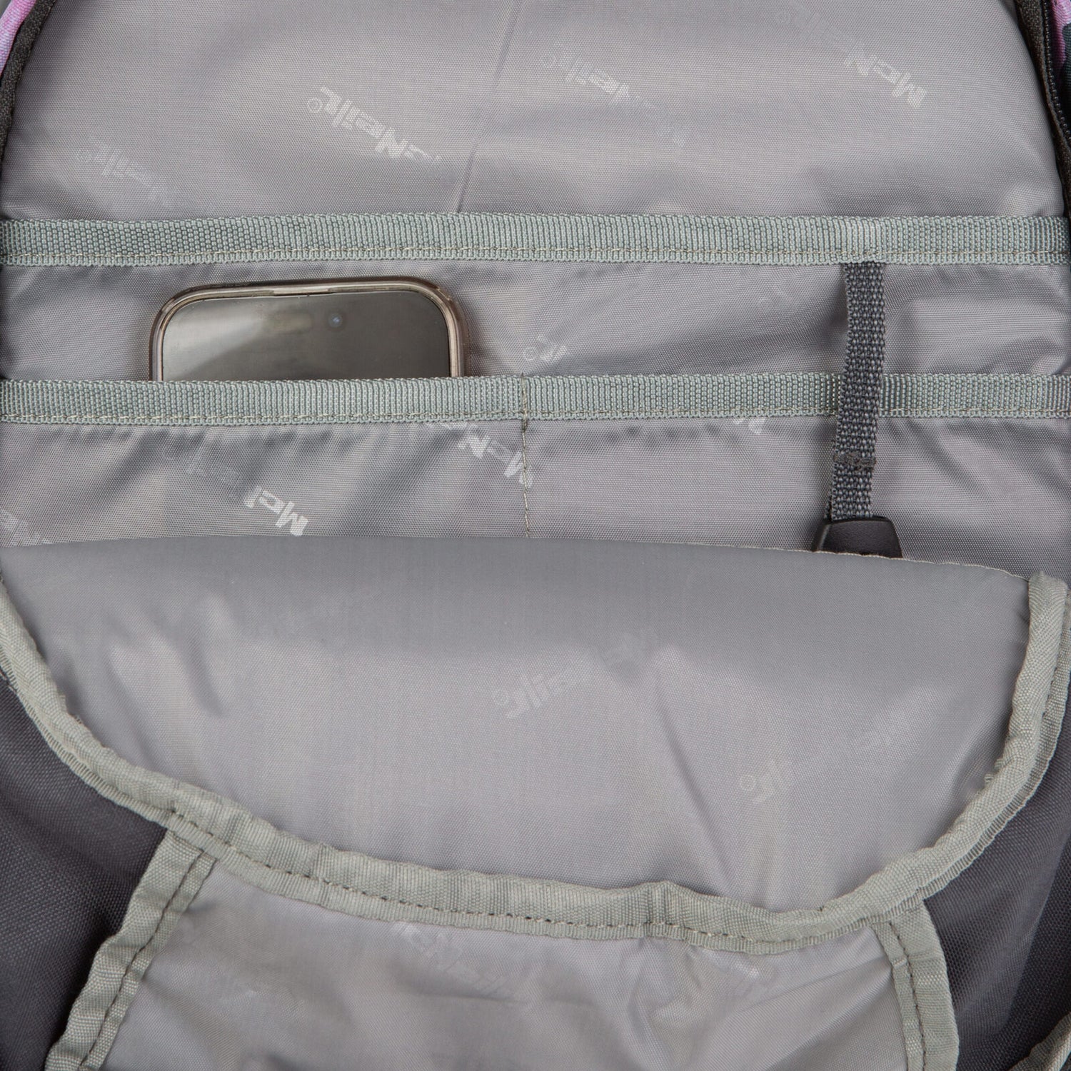 mcneill-backpack-luca-bloom-9401436000-INSIDE