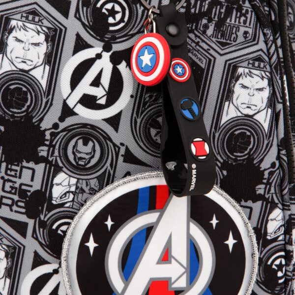 McNeill Freizeitrucksack BASE - MARVEL - AVENGERS -Kollektion 2025- – Bild 5